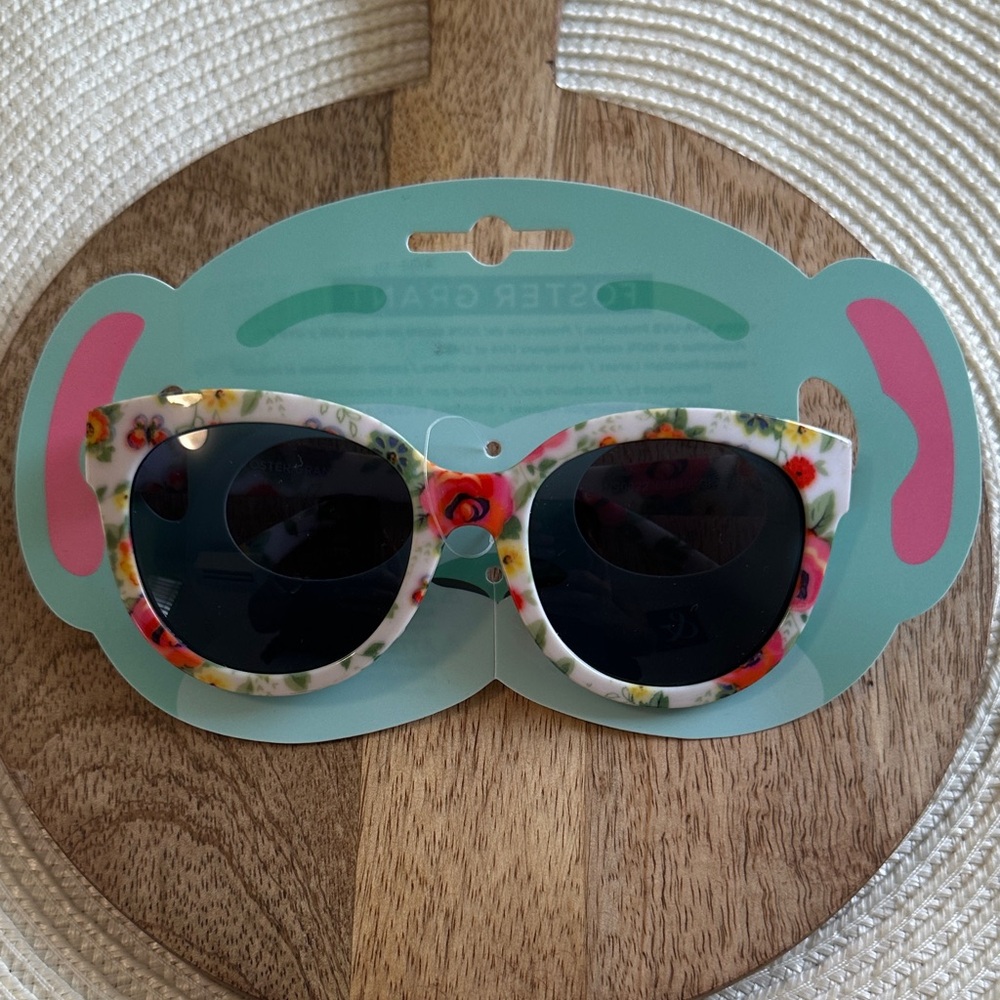🌸Foster Grant Floral Sunglasses🌸